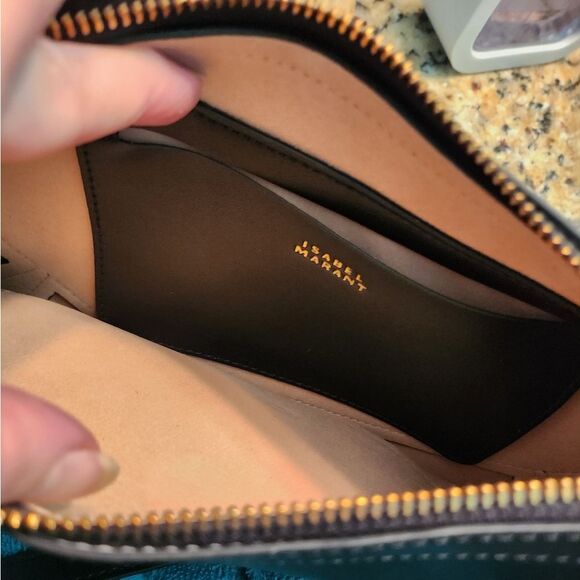 Oskan Moon Black Leather Crossbody - Picture 8 of 10